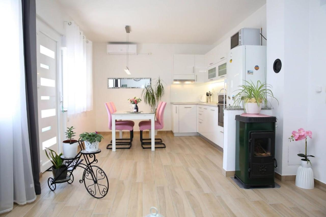 Apartman Andela Vodice Zewnętrze zdjęcie
